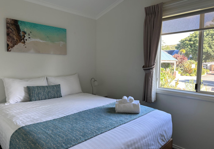 MB Deluxe Ensuite Cabin 1500px 03