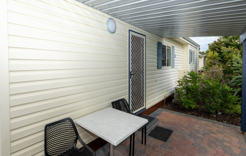 BIG4 Middleton Beach Spa Chalet Couples 32 1500px 2026