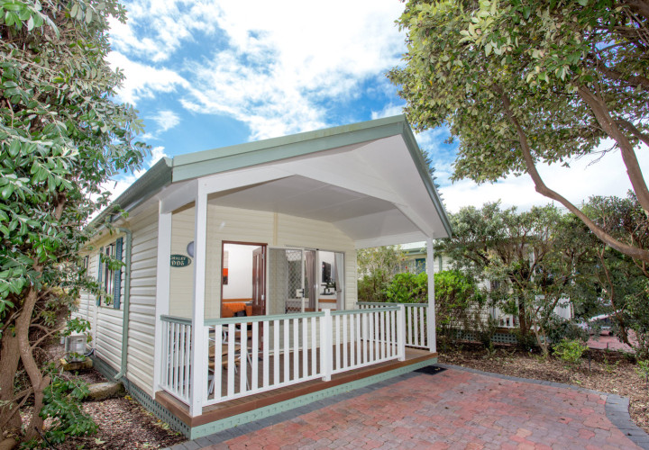 MB Spa Chalet Couples 1500px 07