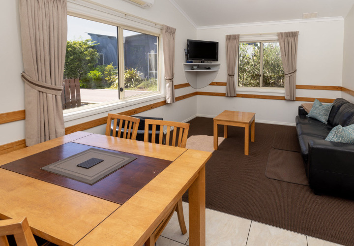 MB Spa Chalet Couples 1500px 12