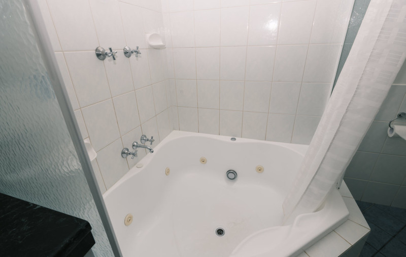 BIG4 Middleton Beach Spa Chalet Family 2026 1 1500px 2026