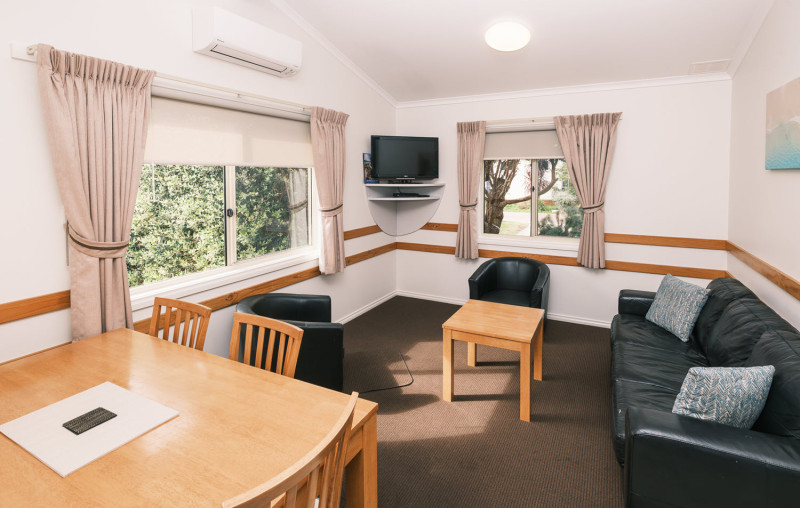 BIG4 Middleton Beach Spa Chalet Family 2026 27 1500px 2026