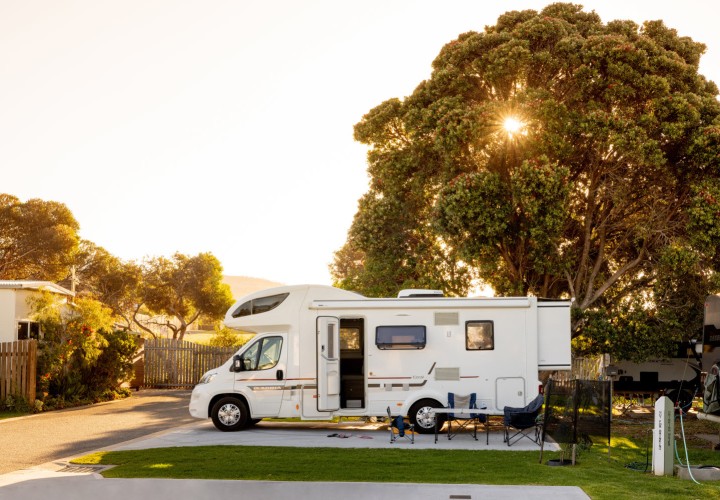 MB Powered Site 1500px 01