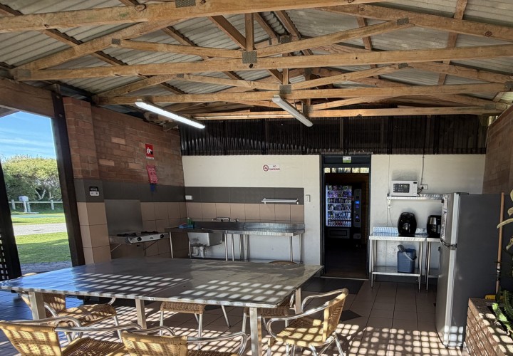 big4 middleton beach albany campers kitchen dining