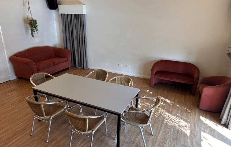 BIG4 Middleton Beach Conferences Meetings Conference Room with projector 5 1200px