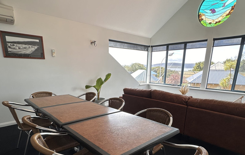 BIG4 Middleton Beach Conferences Meetings Guest Lounge space 8 cropped 1200px