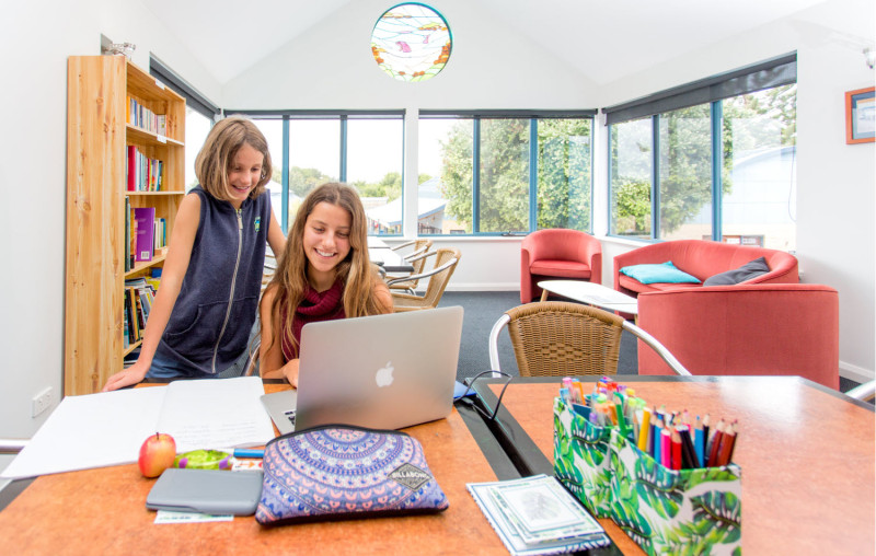 MB Reception Lounge 1500px 01