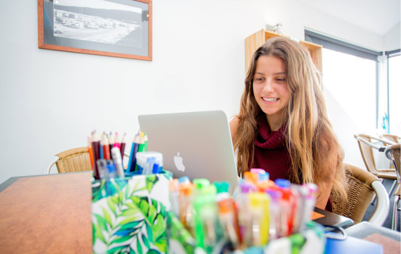 MB Reception Lounge 1500px 04