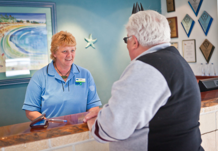 MB Reception Lounge 1500px 16